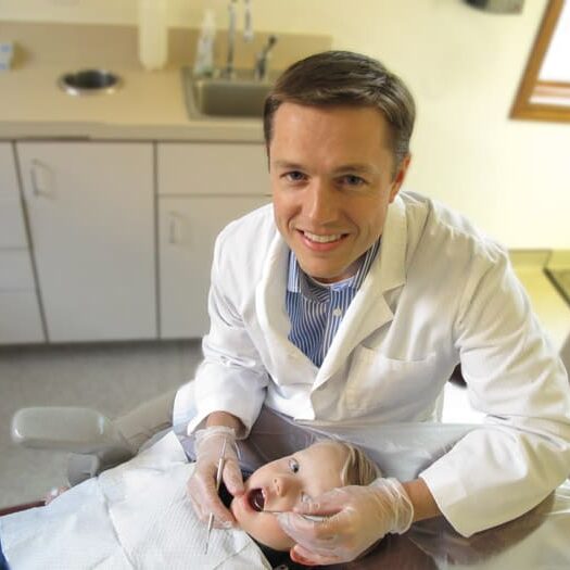 Dr. Steven Saunders Dr. Steven Saunders - Asheville Emergency Dentist